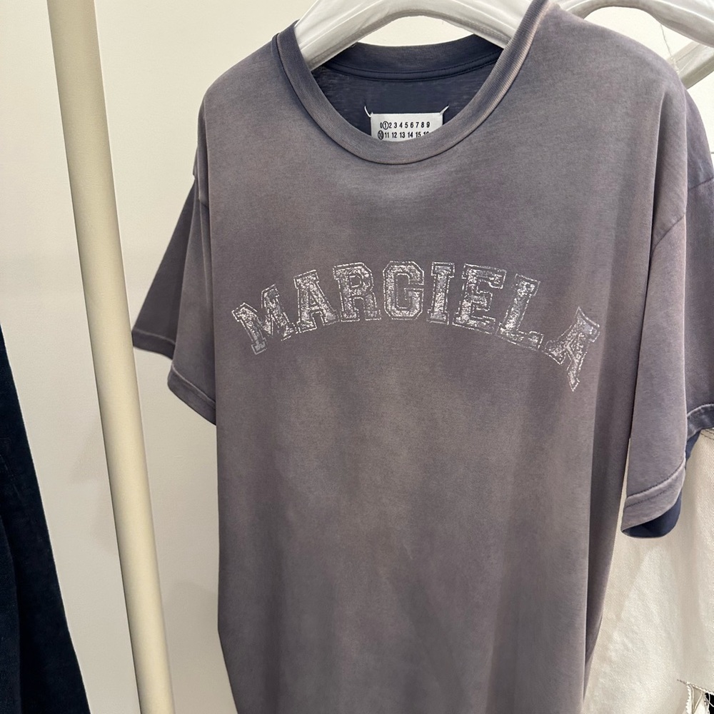 MAISON MARGIELA
FADED LOGO T-SHIRT